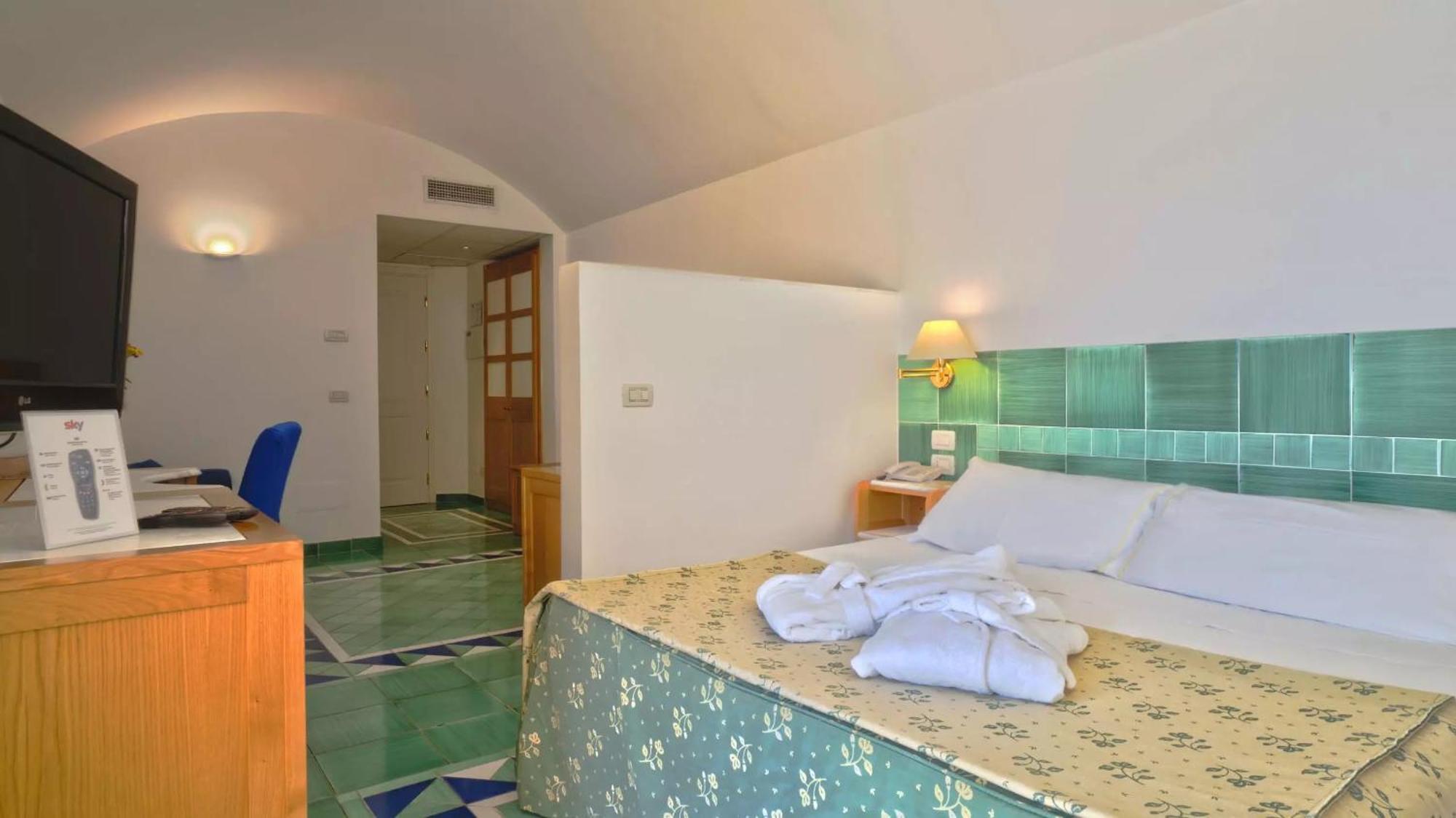 Grand Hotel San Pietro Палинуро Экстерьер фото